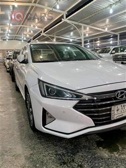 هیوندای ئەلەنترا